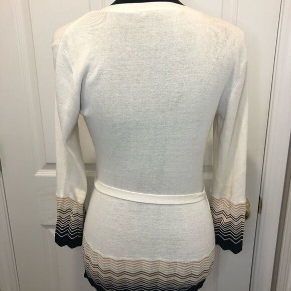 Trina Turk cream cardigan scalloped hem sweater - Picture 8 of 12